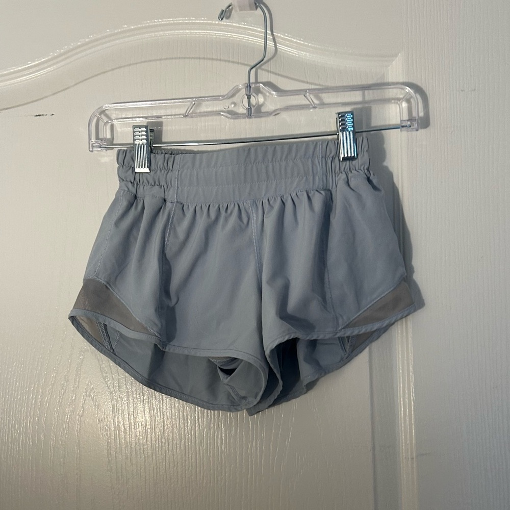 Lululemon Hotty Hot Short 2.5” Light Blue Size 2